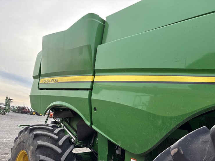 2023-john-deere-s780-image-26