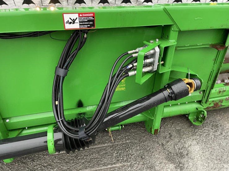 2014-john-deere-625f-image-9