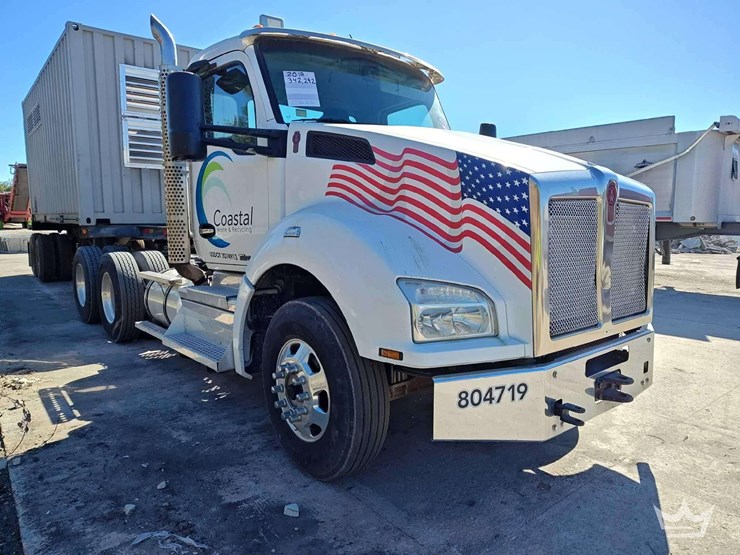 2019-kenworth-t880-image-2
