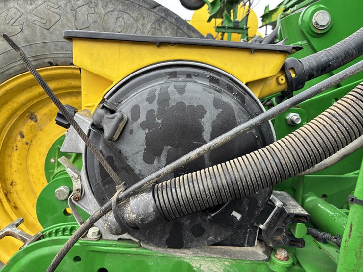 2019-john-deere-1775-image-29