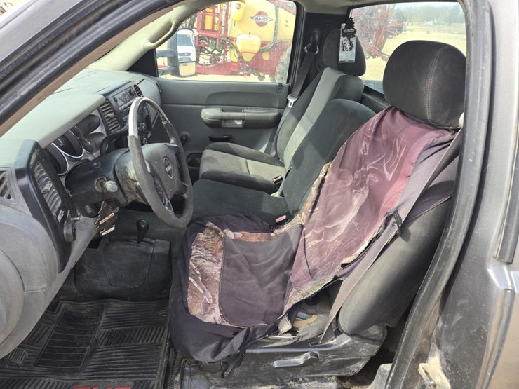 2008-gmc-sierra-2500-image-16