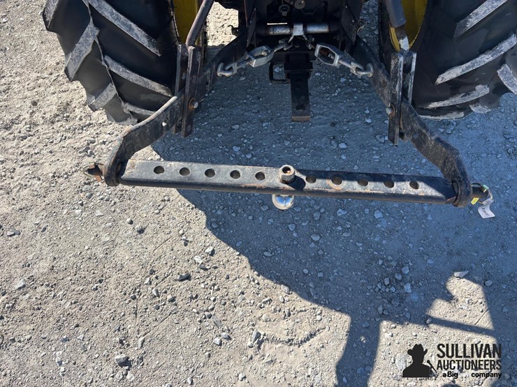 2011-john-deere-2320-image-20