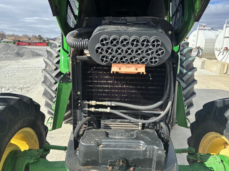 2009-john-deere-6115d-image-32