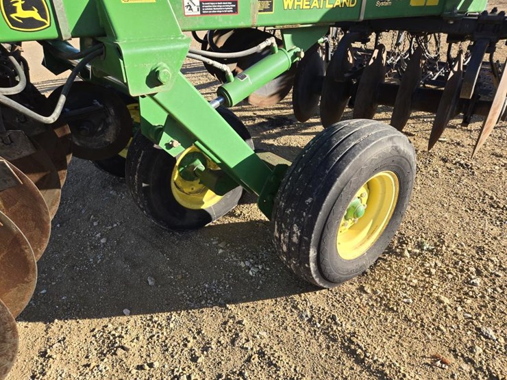 john-deere-637-image-6
