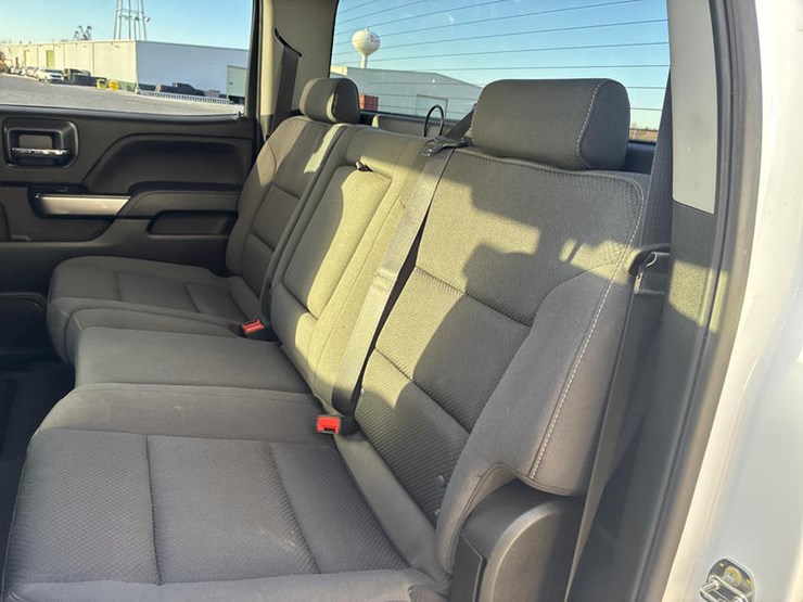 2019-chevrolet-2500-image-59