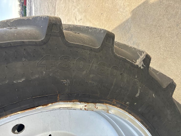 2011-case-ih-magnum-315-image-51