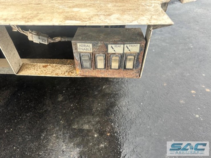 2012-international-durastar-4300-image-24