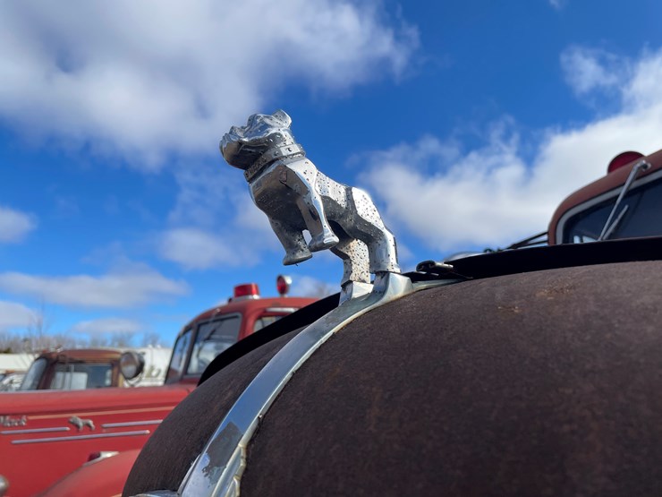 1951-mack-fire-apparatus-image-10