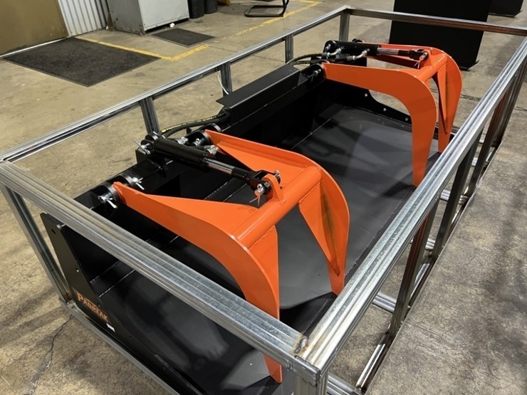 2026-pabreak-rgb240-grapple-bucket-image-1