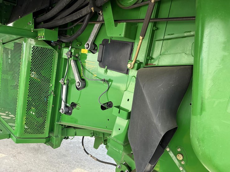 2009-john-deere-9570-sts-image-61