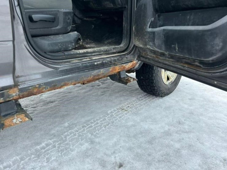 2014-ram-2500-hd-image-36