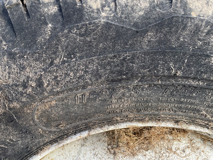 #4209-•-mack-truck-frame-image-8