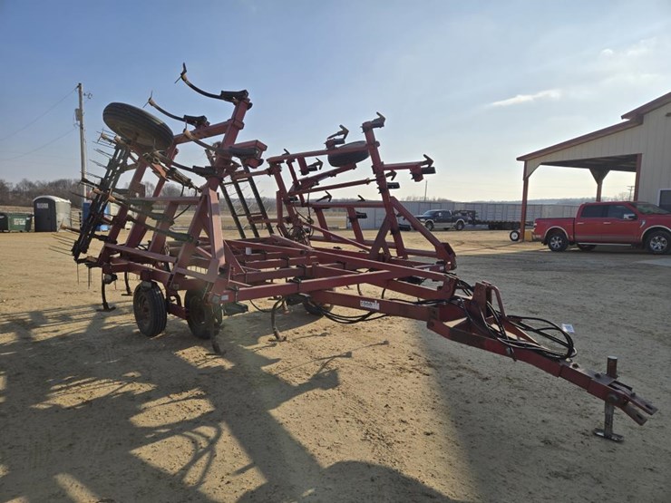 case-ih-4800-image-12