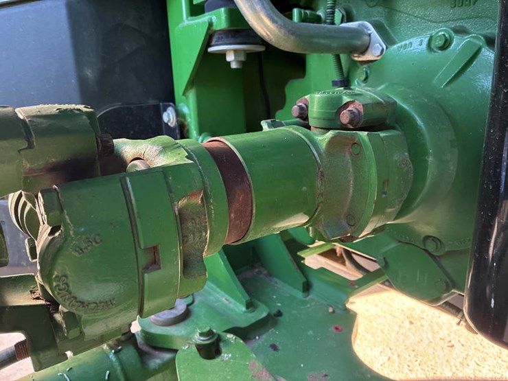 2013-john-deere-9510r-image-23