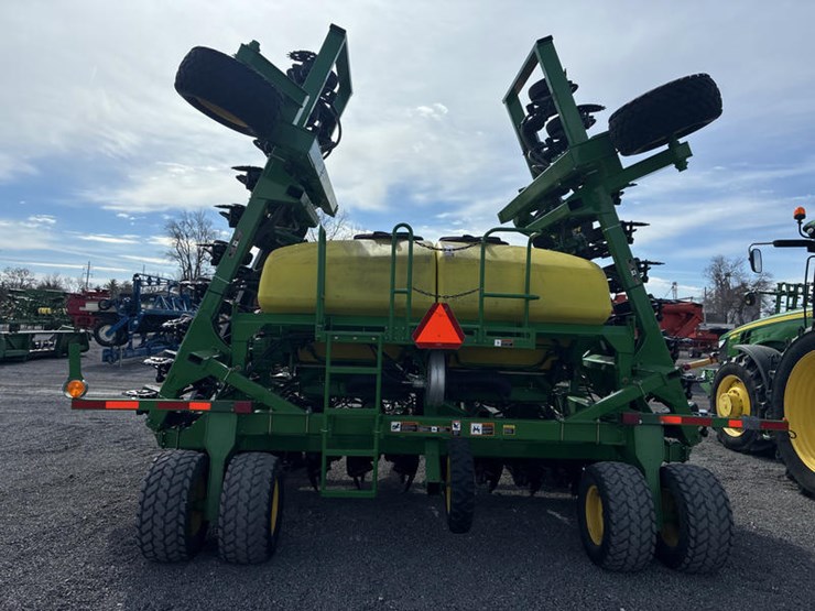 2005-john-deere-1690-image-9