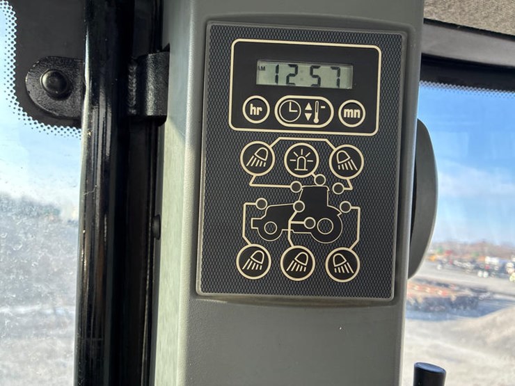 2005-challenger-mt635b-image-72