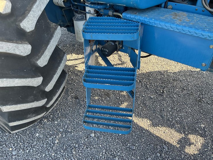 1990-ford-8730-image-17