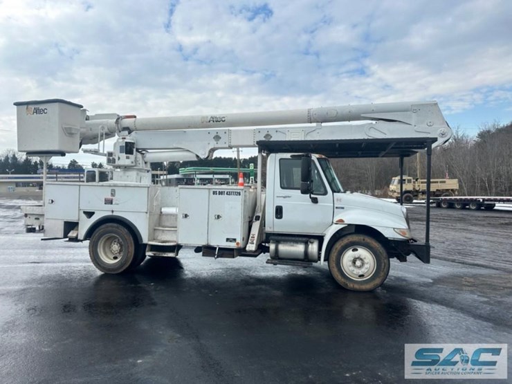 2012-international-durastar-4300-image-2