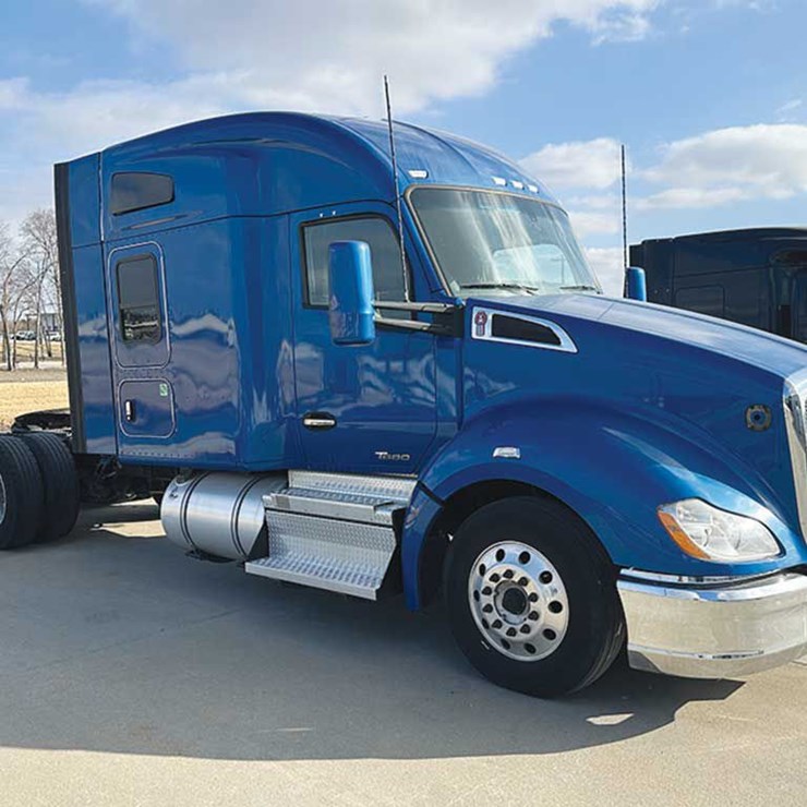 2022 KENWORTH T680