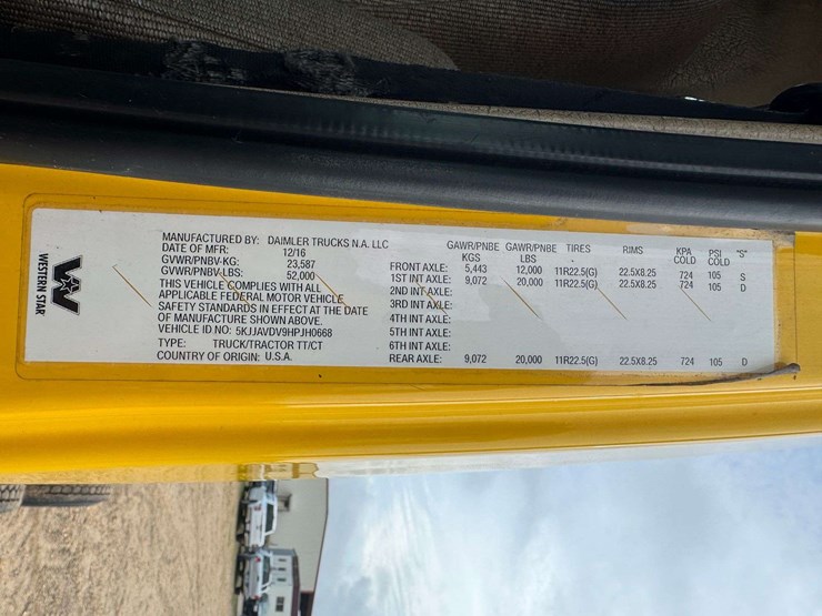 2017-western-star-4700-image-36