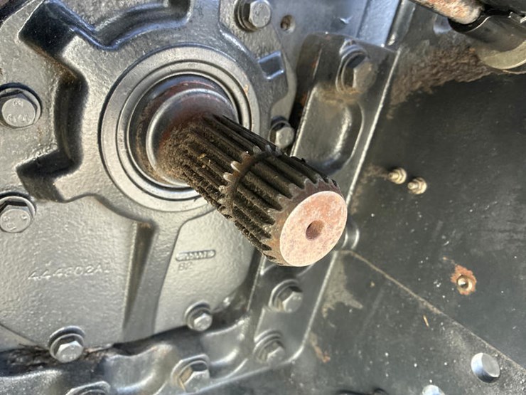 2011-case-ih-magnum-315-image-30