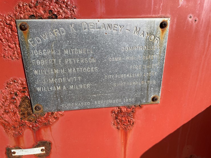 1951-mack-fire-apparatus-image-25