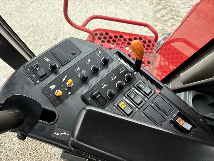 2000-case-ih-2388-image-96