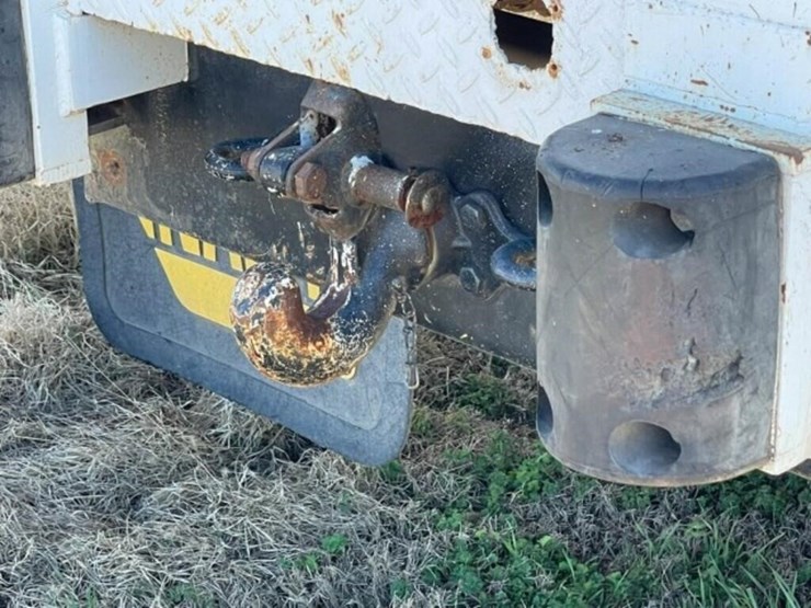 1996-ford-800-image-11