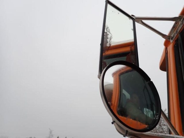 1990-white-gmc-t/a-water-truck-4v2bdbme1ln633643-image-85