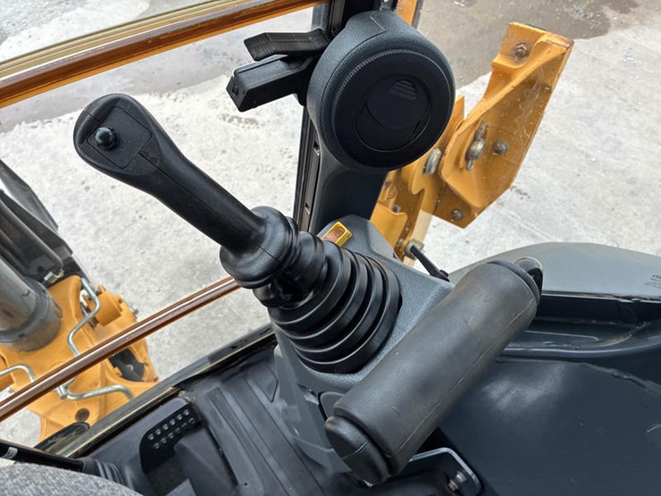 2020-john-deere-2020-image-76