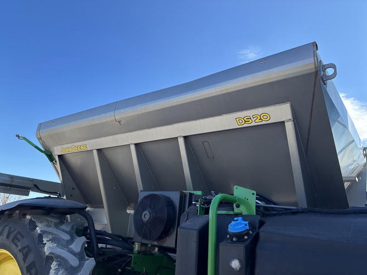 2022-john-deere-600r-image-20