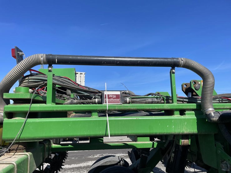 2004-john-deere-db90-image-77