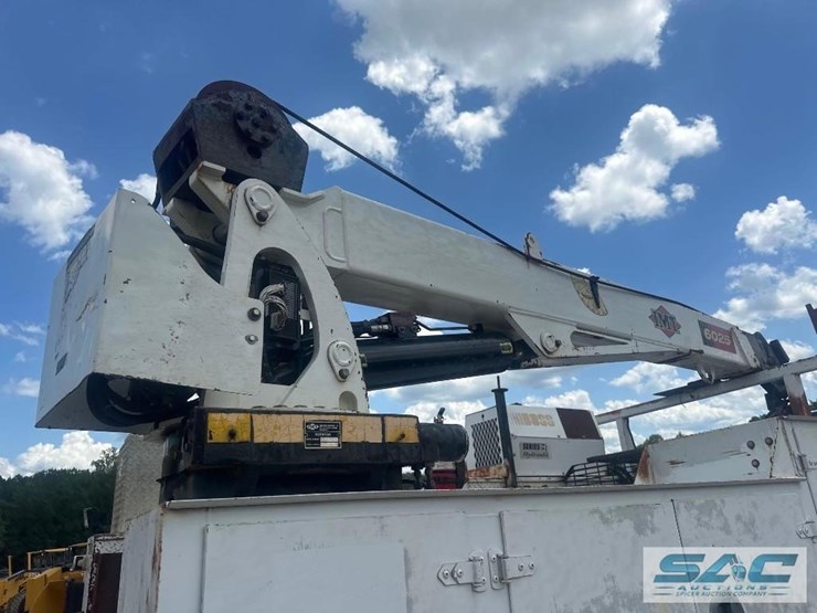 2005-ford-f650-image-28