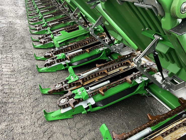 2024-john-deere-c16f-image-5