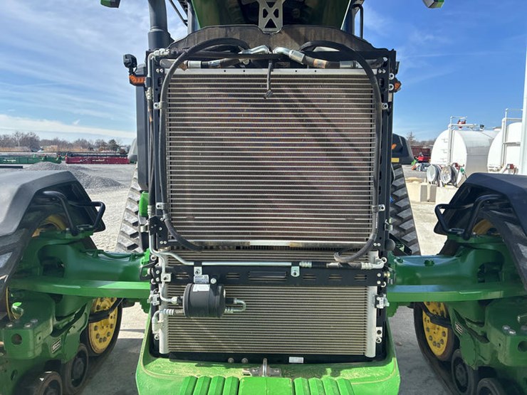 2021-john-deere-8rx-370-image-83