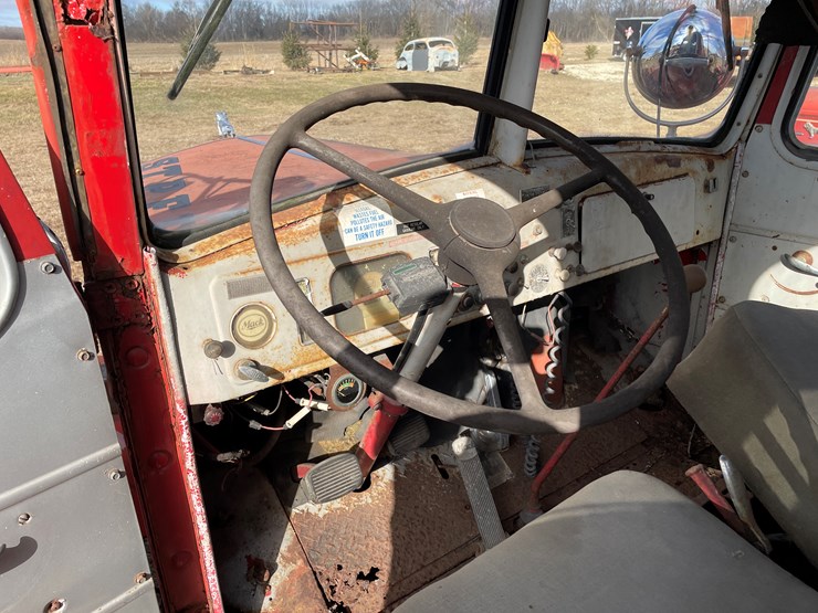 1951-mack-fire-apparatus-image-27