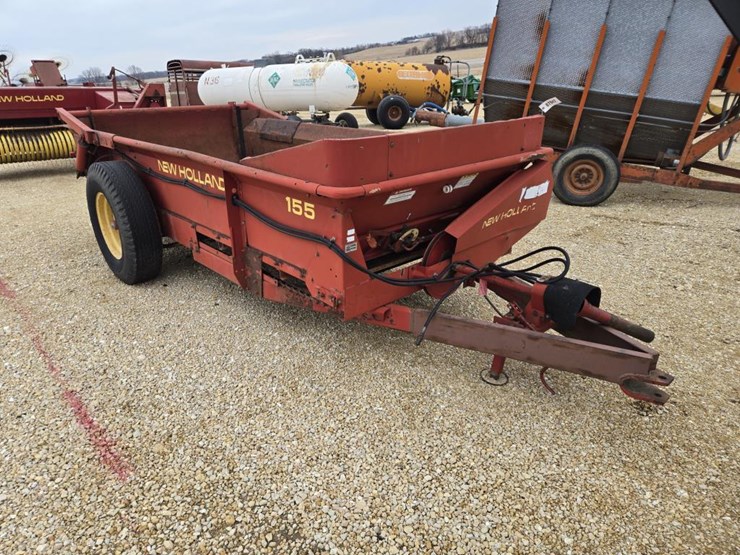 new-holland-155-image-4