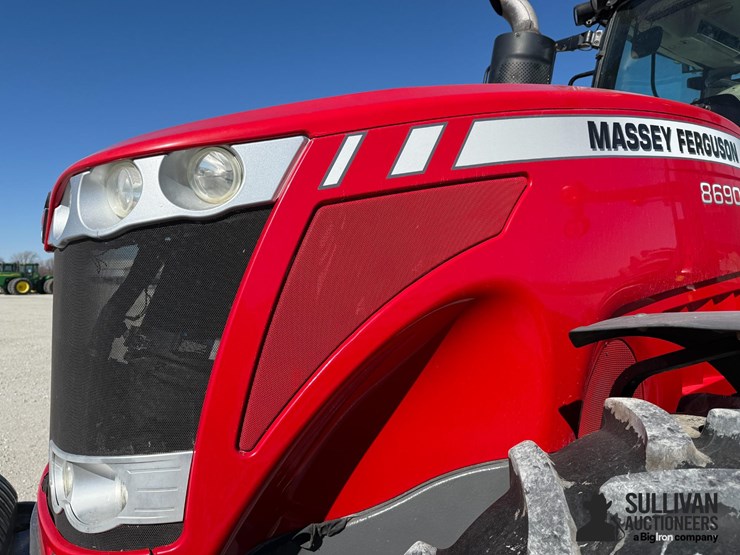2013-massey-ferguson-8690-image-11