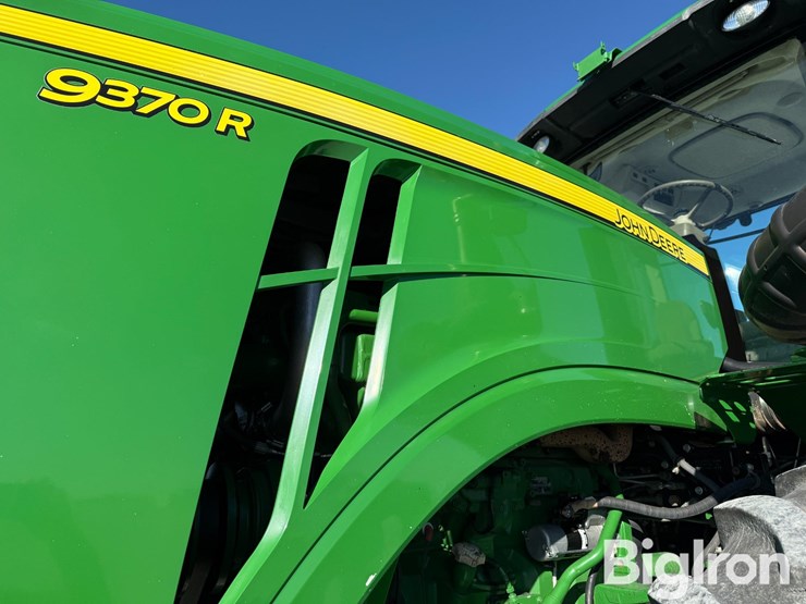2015-john-deere-9370r-image-13