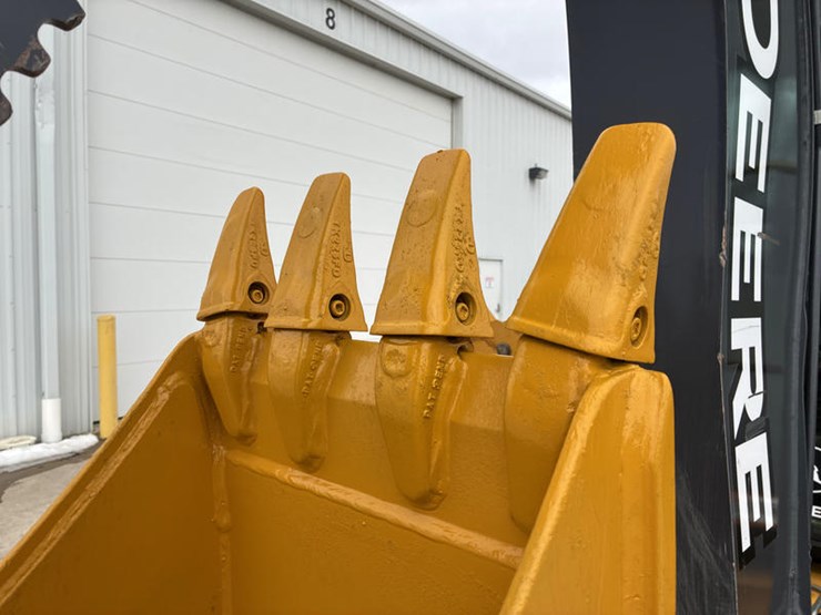 2020-john-deere-2020-image-36