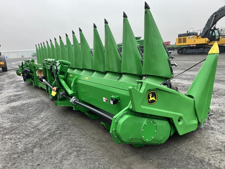 2024-john-deere-c16f-image-21