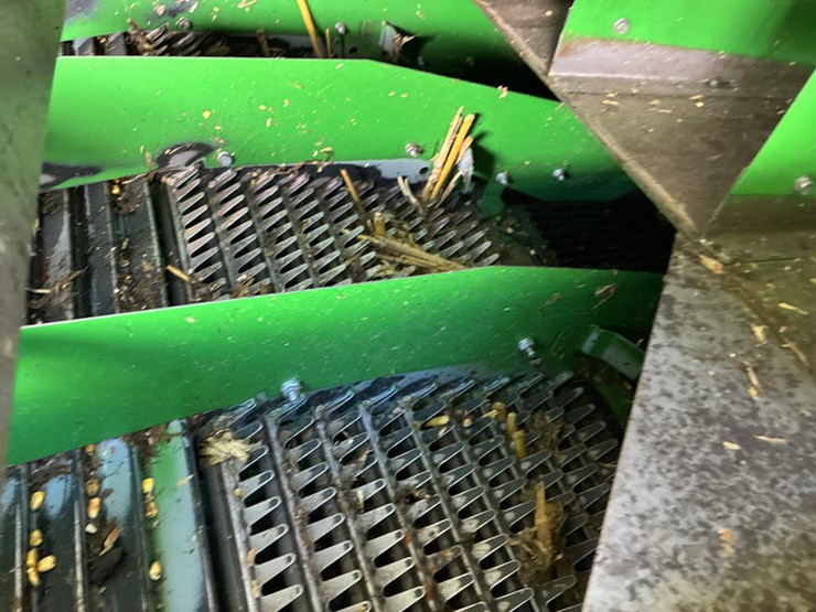 2012-john-deere-s670-image-61