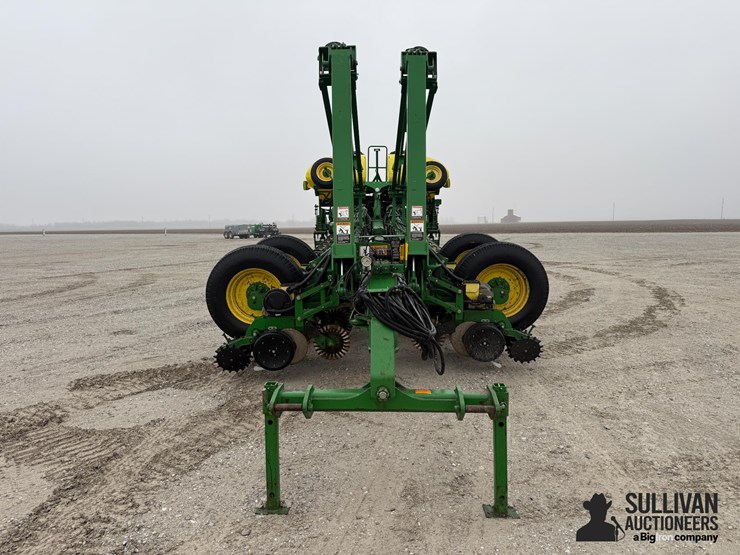 2009-john-deere-1770nt-ccs-image-2