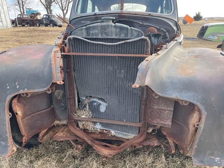 #4201-•-1941-buick-model-41-sedan,-(no-title)-image-9