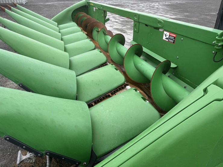 2013-john-deere-608c-image-4