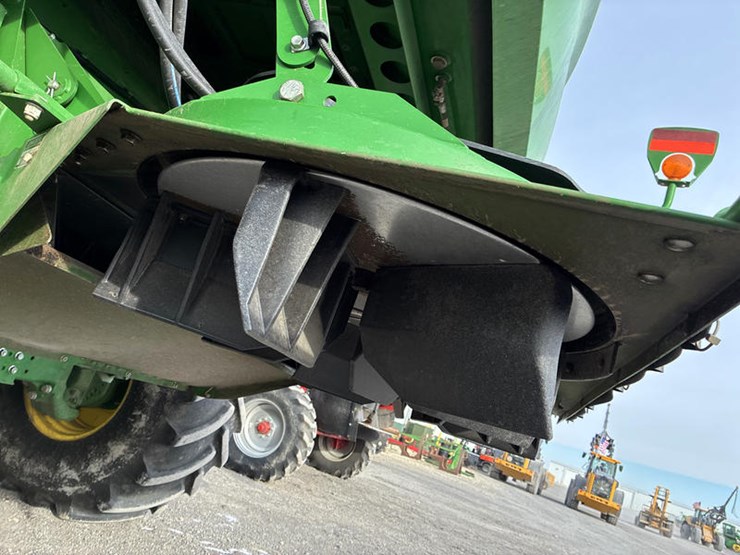 2023-john-deere-s780-image-32