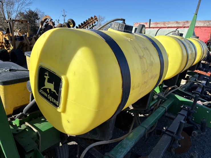 john-deere-7200-image-74