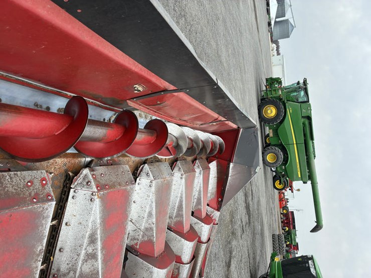 case-ih-1063-image-14