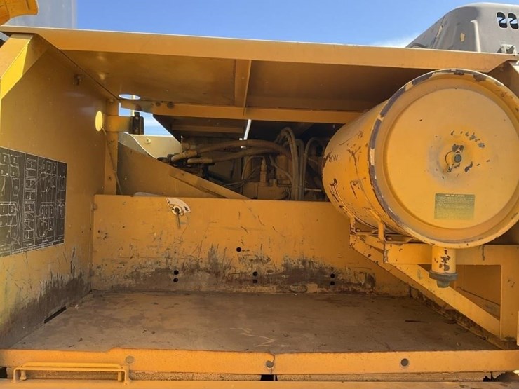 john-deere-892-image-15