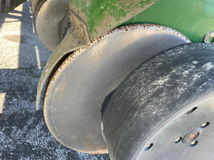 2004-john-deere-db90-image-25